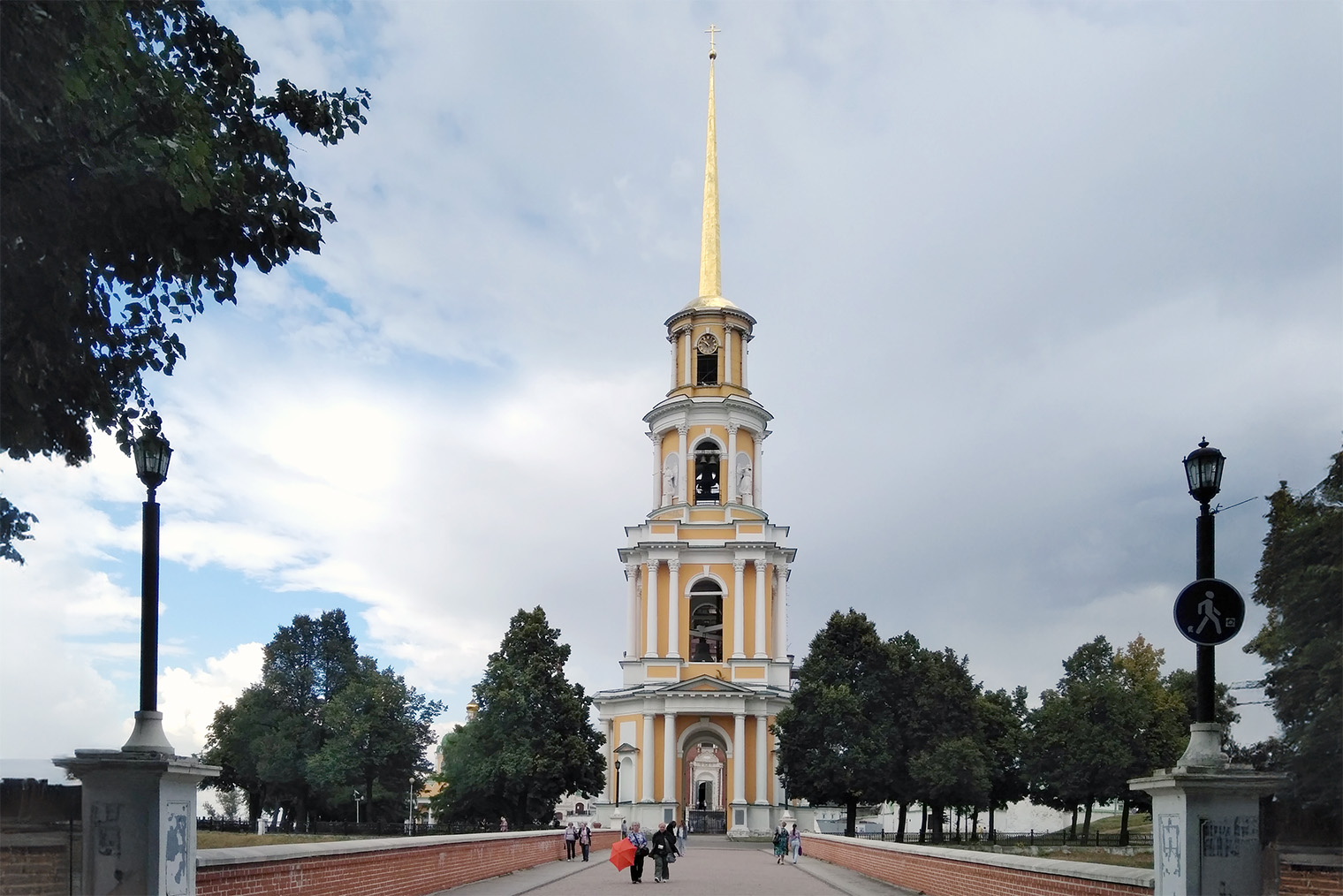 Соборная колокольня — самое высокое здание Рязанского кремля